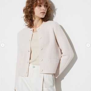 Uniqlo NWT knitted short jacket 466366 in cream